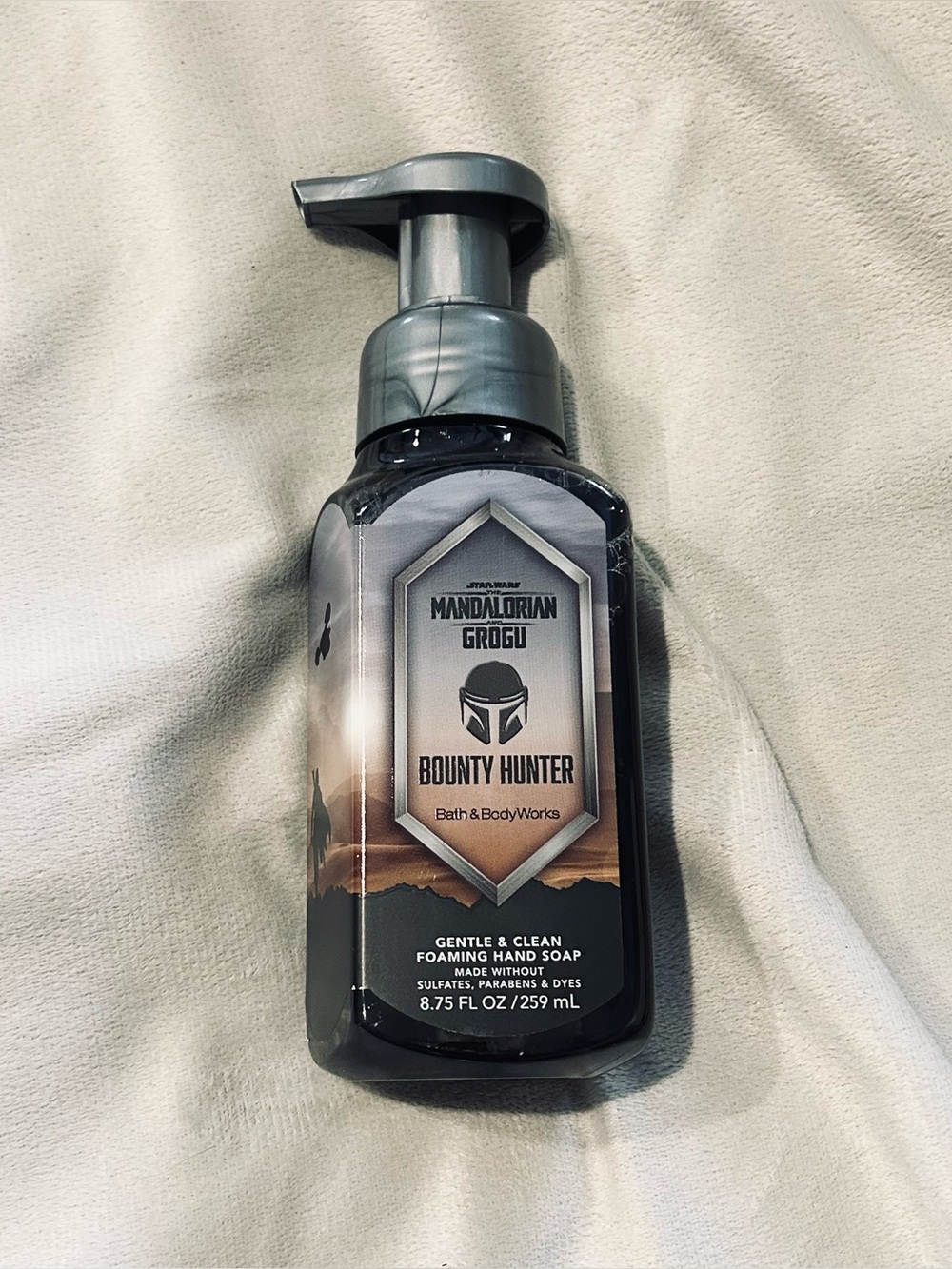 Bath & Body Works Star Wars the Mandalorian bounty hunter foaming hand soap NEW